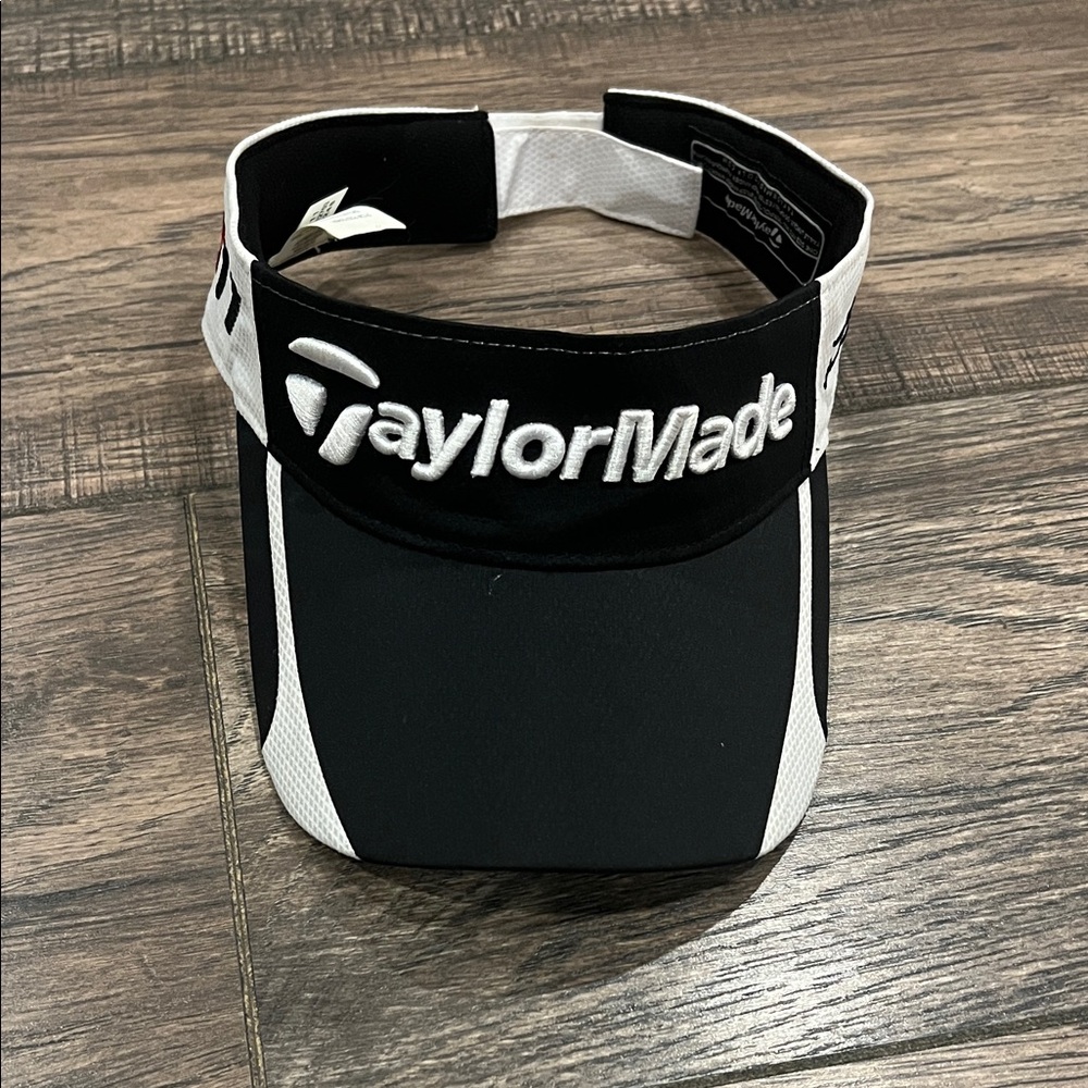 TaylorMade Black and White Golf Visor R11 PENTA